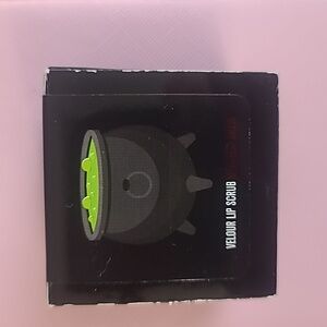 Jefree star new in the box Velor lip scrub "Witches Brew"